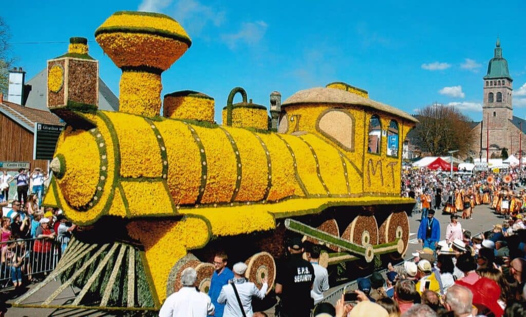 Le printemps dans les vosges en tiny house : la fête des jonquilles à Gérardmer